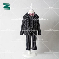 Suit Untuk Kanak-kanak Dalam Fabrik Berkait